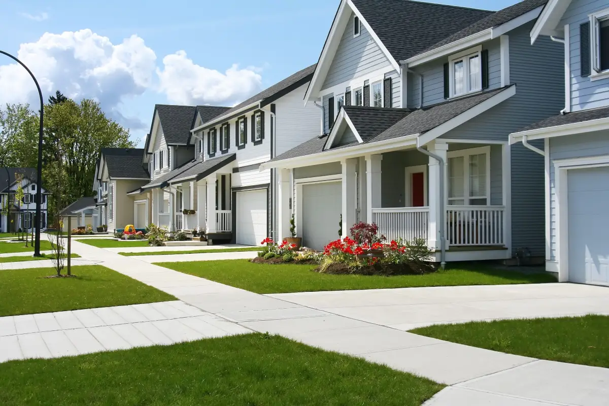 Strengthening Community Living: The Value of HOA Management in Galveston